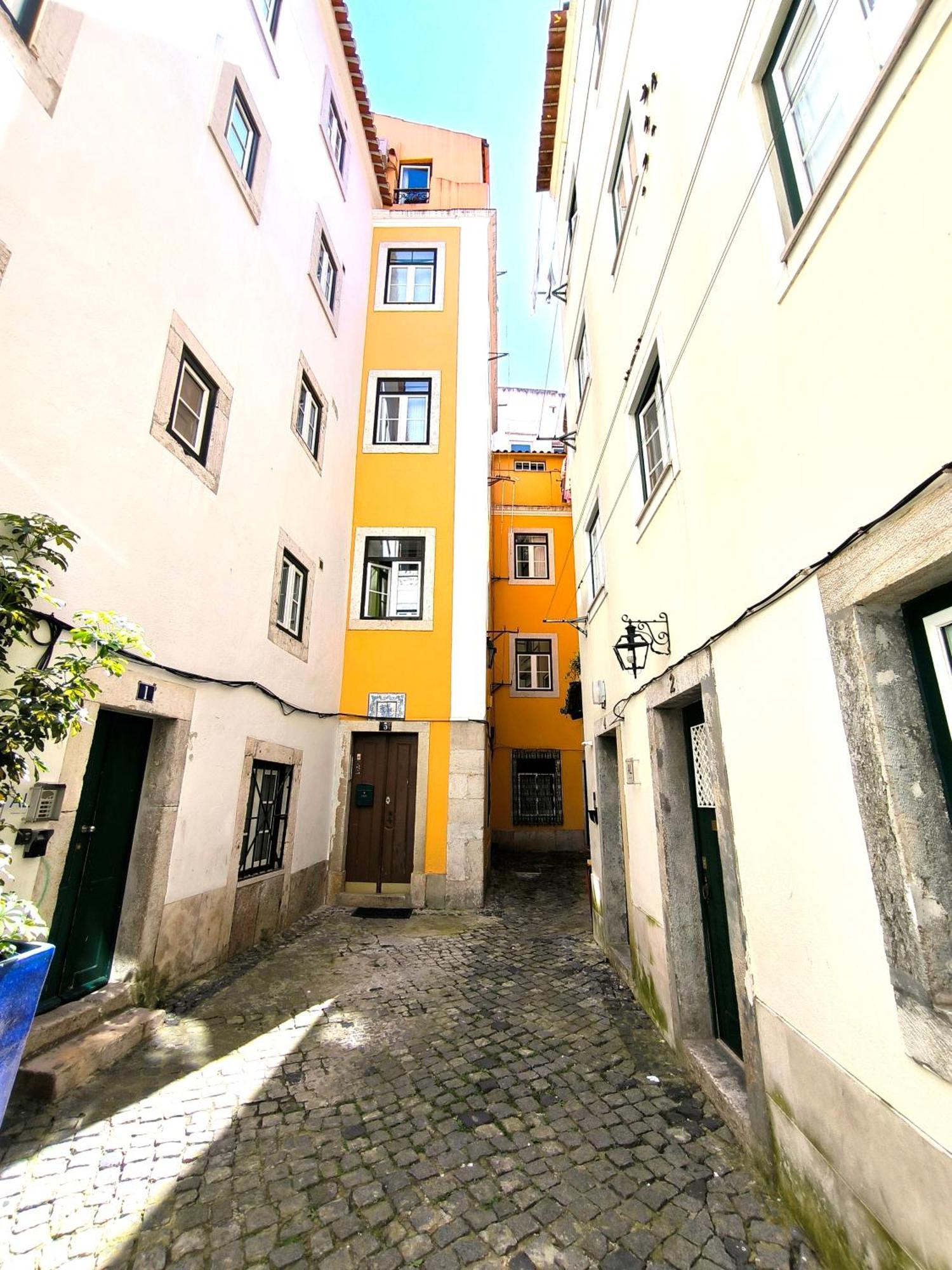 Apartments Alfama Lisbon Center Exterior photo